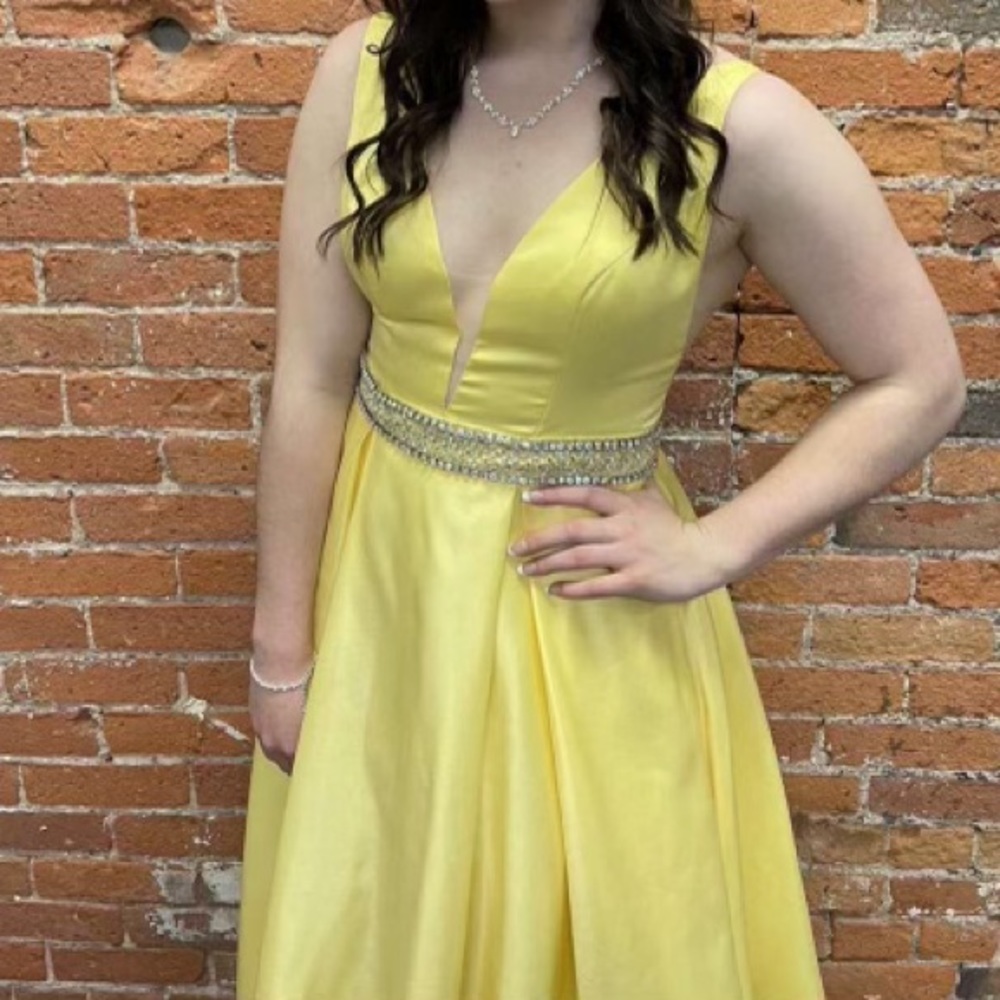 Prom dress! It has pockets!